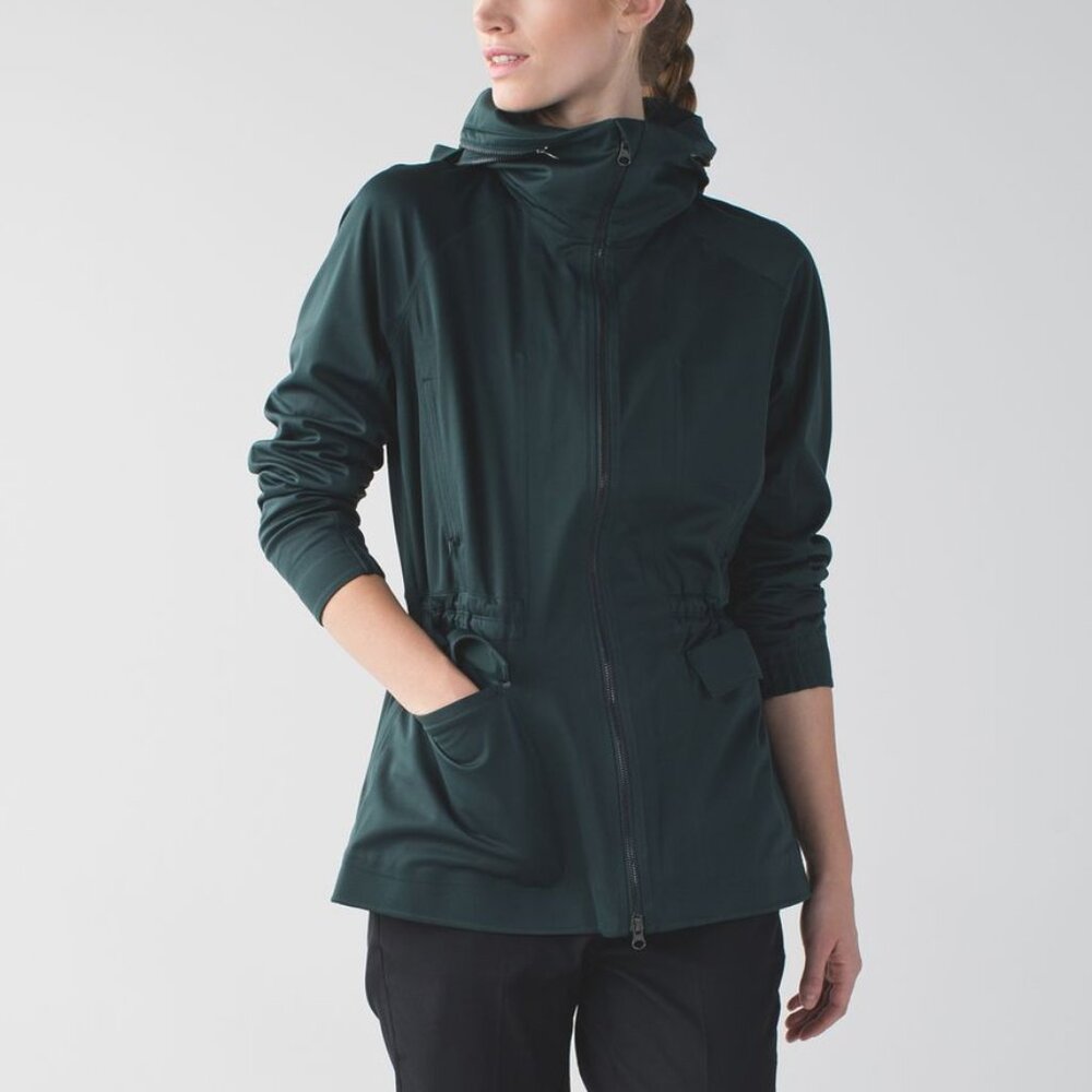 GUC - Lululemon &go Cityfarer Anorak (US 8)
